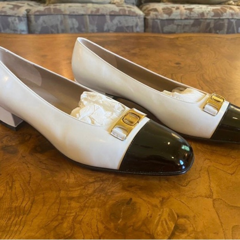 Salvatore Ferragamo White and Black Pumps with Gold Buckle